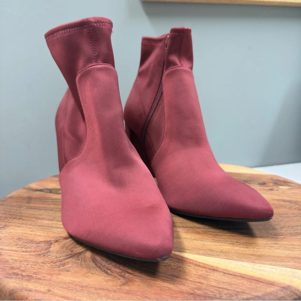Alex Marie Womens Burgundy‎ Stretch Fabric Pointed Toe Block Heel Ankle Boots 9M